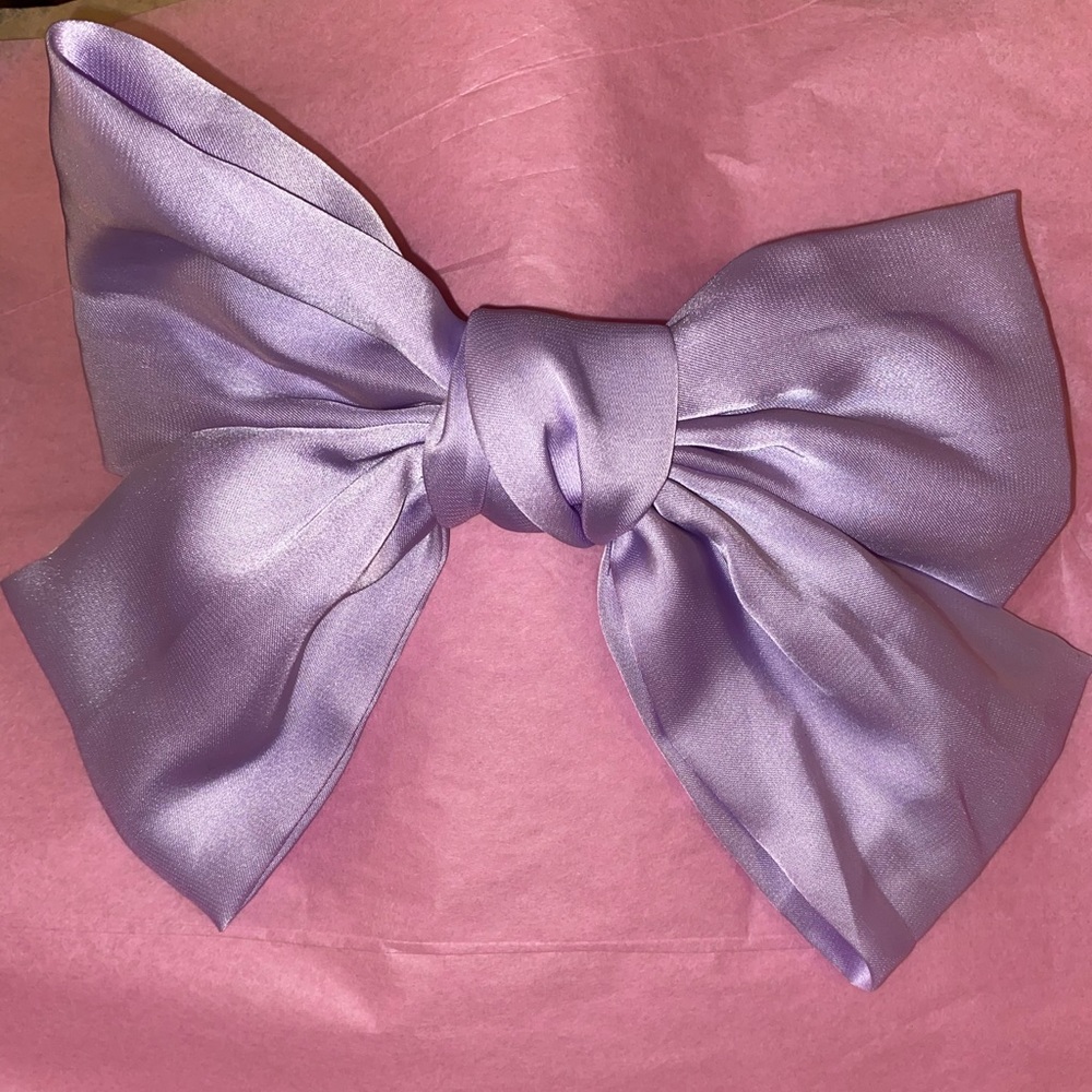 Lavender Bow